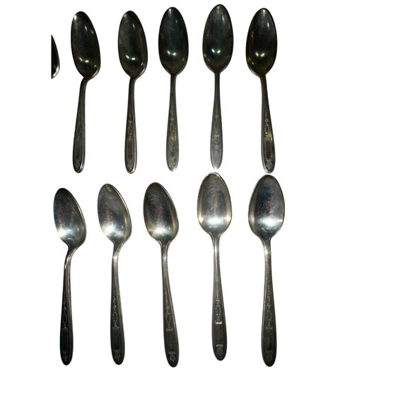 Vintage 1921 Grosvenor Oneida Community Spoons Used Set of 12 - Picture 5 of 16